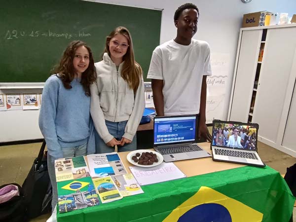 Atheneum Malle Diversiteitskraampjes medische koffers