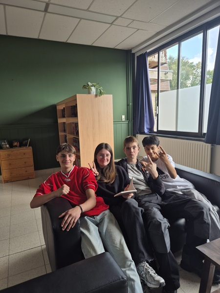 Atheneum Malle Opening schoolbib