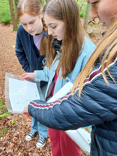 Atheneum Malle GWP5: te land en in de lucht