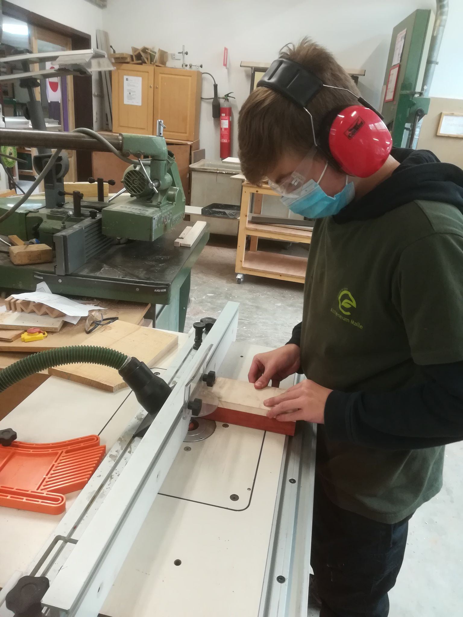 Atheneum Malle 3 Hout maakt woodblocks voor percussie