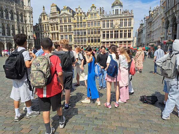 Atheneum Malle 2B op uitstap