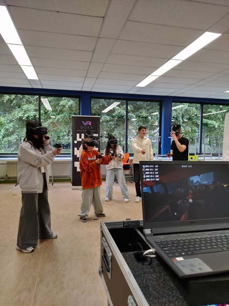 Atheneum Malle GWP3 op school Atheneum Malle GWP3 op school