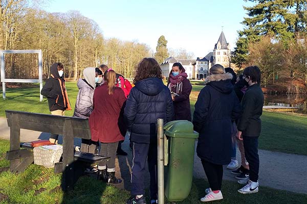 Atheneum Malle 1B op biotoopstudie in kasteelpark De Renesse