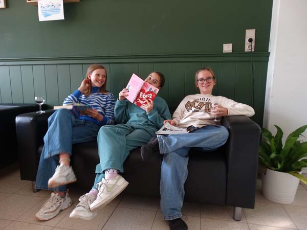 Atheneum Malle Opening schoolbib