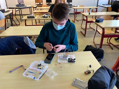 Atheneum Malle 6 IT & Ontwikkeling programmeert Arduino's