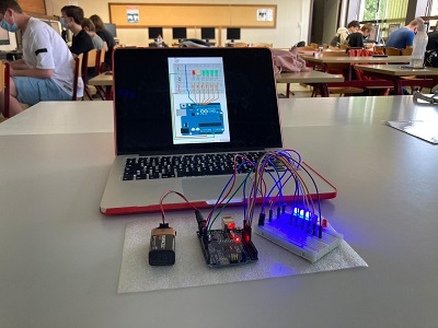 Atheneum Malle 6 IT & Ontwikkeling programmeert Arduino's