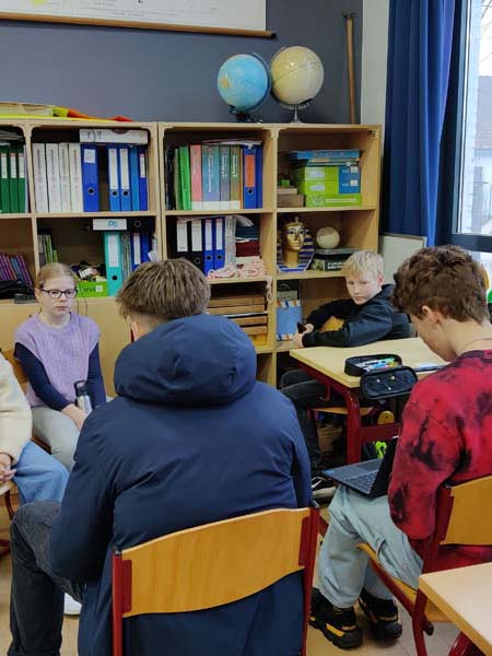 Atheneum Malle Voorlezen in het Engels