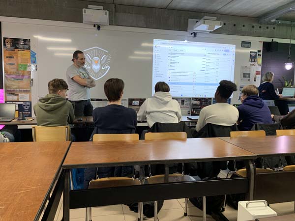 Atheneum Malle ADB in Thomas More