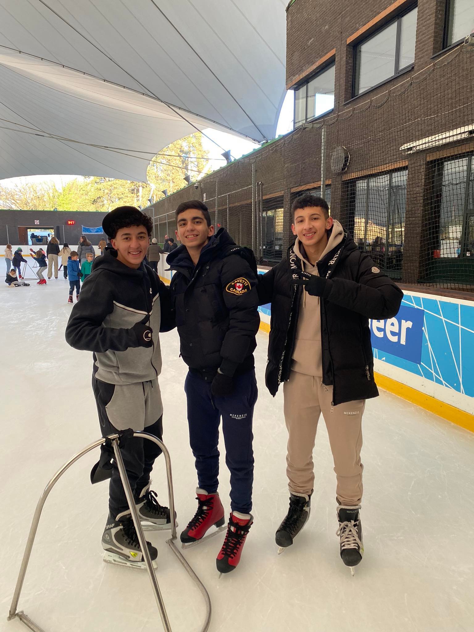 Atheneum Malle schaatst de winter uit